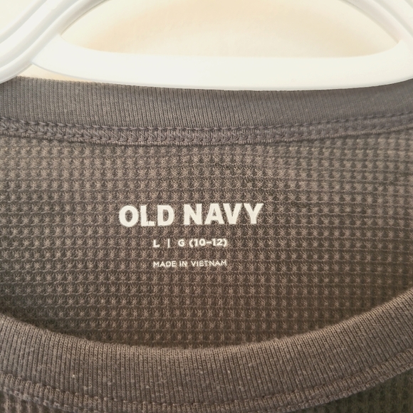 💥4 for $30💥 Old Navy camouflage waffle knit shirt. Boys size LG 10-12 - Picture 2 of 5